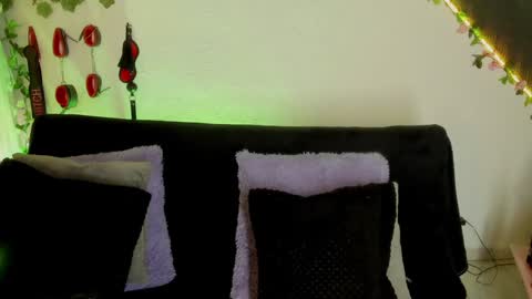 Cata green model independient online show from 12-02-24, 08:44