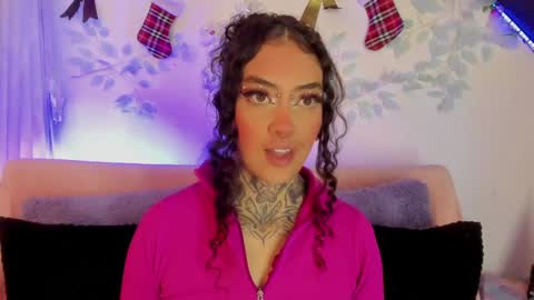 Cata green model independient online show from 12-20-24, 09:06