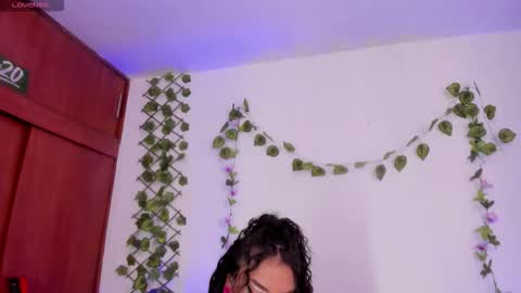 Cata green model independient online show from 09-10-25, 08:20