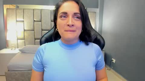 Cata Joness  My schedule 2200 - 0500 GMT -5 online show from 10-24-25, 04:53