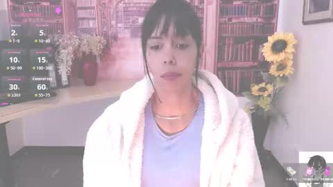 Snapshot of catalella_ar chatting on 09-18-25, 03:19 Queen Catalella online show from 09-18-25, 03:19