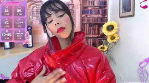 Snapshot of catalella_ar chatting on 10-15-25, 03:39 Queen Catalella online show from 10-15-25, 03:39