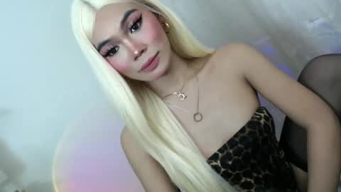 Snapshot of catalenax chatting on 09-09-25, 06:07 CatalenaX online show from 09-09-25, 06:07