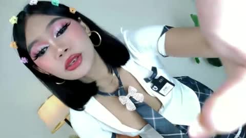 Snapshot of catalenax chatting on 11-18-25, 05:39 CatalenaX online show from 11-18-25, 05:39