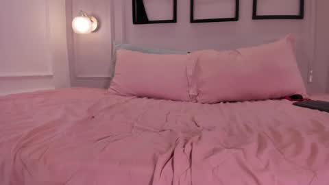 Snapshot of cataleya0320 chatting on 10-12-25, 05:23 Cataleya online show from 10-12-25, 05:23