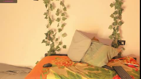 Snapshot of cataleya19__ chatting on 09-22-25, 12:07 cataleya19__ online show from 09-22-25, 12:07