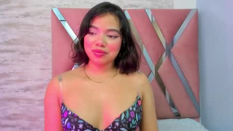 Snapshot of cataleya_bianchi chatting on 02-24-25, 05:11 Cataleya online show from 02-24-25, 05:11