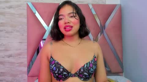 Snapshot of cataleya_bianchi chatting on 02-24-25, 08:17 Cataleya online show from 02-24-25, 08:17