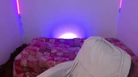 Snapshot of cataleya_cat3 chatting on 10-10-25, 02:21 Fabi online show from 10-10-25, 02:21