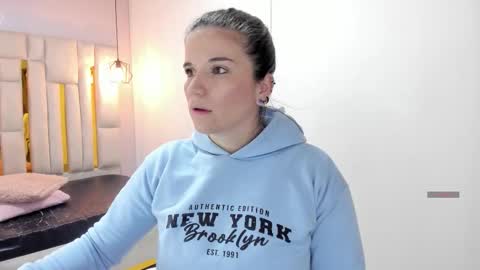 Cataleya online show from 09-24-25, 10:18