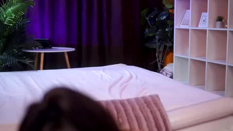 Cataleya online show from 04-15-26, 06:37