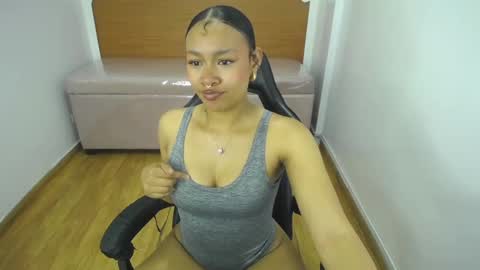 catalina25_t online show from 10-01-25, 07:42