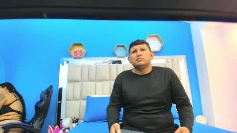 Jhon and Catalina online show from 10-07-25, 12:24