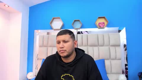 Jhon and Catalina online show from 10-21-25, 12:28