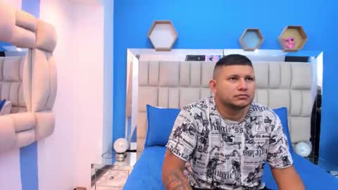 Jhon and Catalina online show from 10-24-25, 12:23