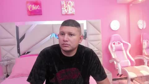 Jhon and Catalina online show from 10-25-25, 12:45