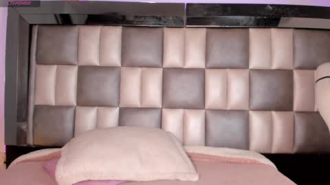 Snapshot of catalina_jade chatting on 02-27-25, 01:28 Cata online show from 02-27-25, 01:28