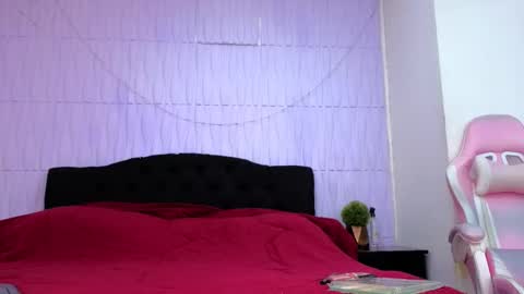 catalina_jenkins online show from 10-27-25, 07:18