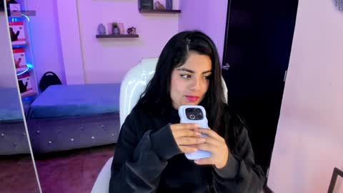 Snapshot of catalina_naughtyy chatting on 12-04-24, 12:19 Catalina online show from 12-04-24, 12:19