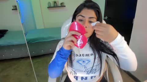 Snapshot of catalina_naughtyy chatting on 12-05-24, 07:17 Catalina online show from 12-05-24, 07:17