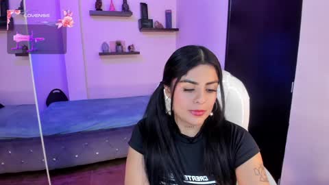 Snapshot of catalina_naughtyy chatting on 12-15-24, 11:31 Catalina online show from 12-15-24, 11:31