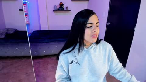 Snapshot of catalina_naughtyy chatting on 03-02-25, 01:47 Catalina online show from 03-02-25, 01:47