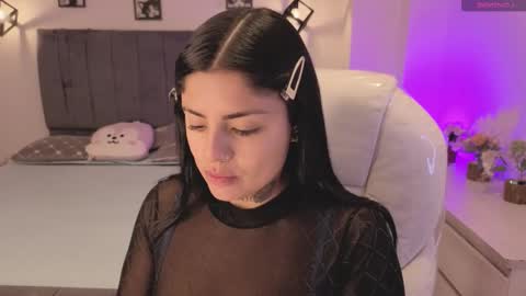 Snapshot of catalina_naughtyy chatting on 10-19-25, 12:39 Catalina online show from 10-19-25, 12:39