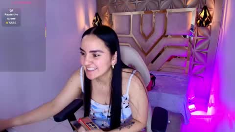 catalina_owens online show from 11-11-25, 02:11