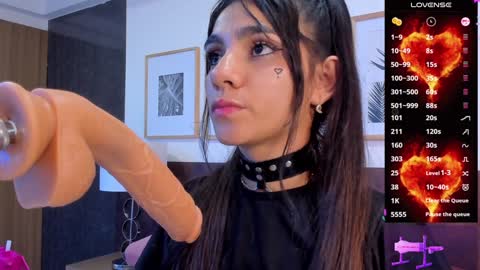 Catalina online show from 12-04-24, 01:58