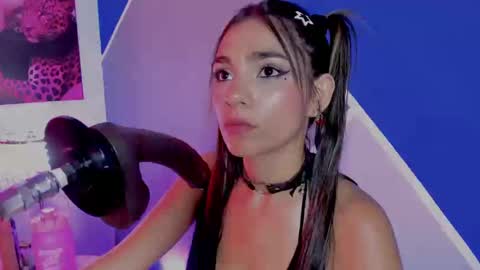 Snapshot of catalina_whore1 chatting on 09-20-25, 10:00 catalina_whore1 online show from 09-20-25, 10:00