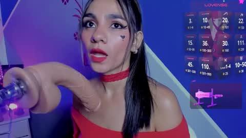 Snapshot of catalina_whore1 chatting on 10-24-25, 11:23 catalina_whore1 online show from 10-24-25, 11:23