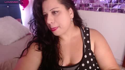 Snapshot of catalinajane1 chatting on 04-11-26, 07:29 catalinajane1 online show from 04-11-26, 07:29