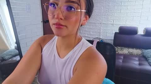 Snapshot of catalu_x chatting on 03-24-26, 02:11 CATA online show from 03-24-26, 02:11