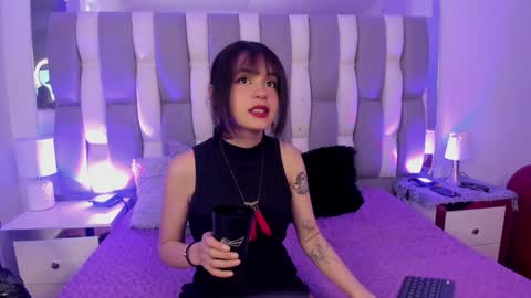 Cat  online show from 12-07-24, 02:02