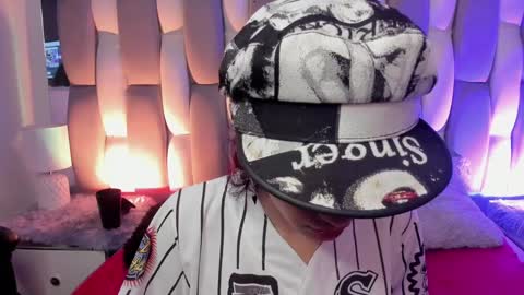 Cat  online show from 12-19-24, 06:01