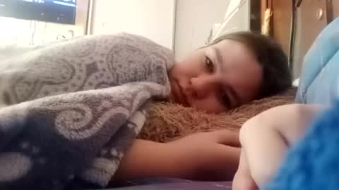 Snapshot of catchymary chatting on 03-10-25, 07:32 catchymary online show from 03-10-25, 07:32