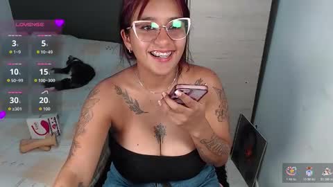 Snapshot of caterina_2 chatting on 11-26-25, 07:48 Catherina online show from 11-26-25, 07:48