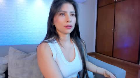 Catalina Santana online show from 10-11-25, 05:44