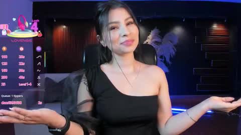 Catalina Santana online show from 10-14-25, 06:09