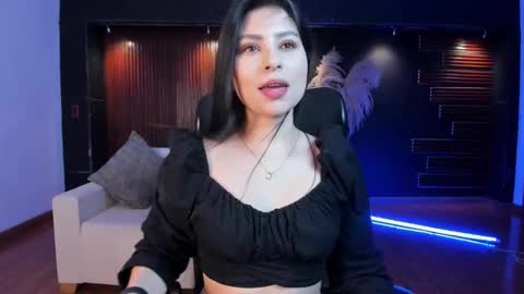 Catalina Santana online show from 10-20-25, 08:42