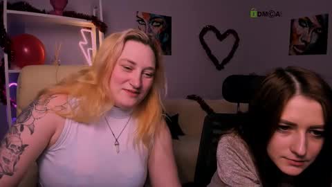 Snapshot of catherine_kitty chatting on 02-15-25, 04:34 Catherine online show from 02-15-25, 04:34