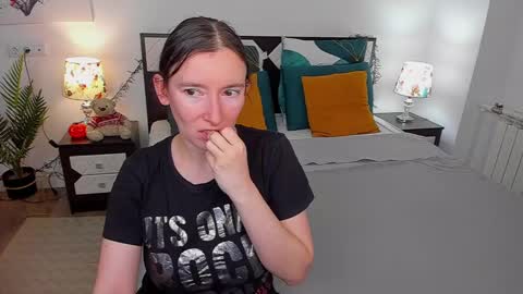 Catrin online show from 12-06-24, 02:24