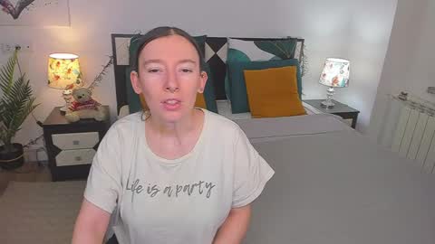 Catrin online show from 12-24-24, 05:05