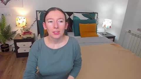 Catrin online show from 02-21-25, 06:51