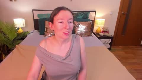 Catrin online show from 03-17-26, 02:05