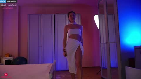 Cathleen online show from 01-10-25, 04:41