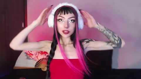 Snapshot of cati_petite chatting on 12-18-24, 03:04 Cati help me reach my goal of 100 thumbs up again 3 online show from 12-18-24, 03:04