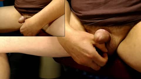 Snapshot of catlover03 chatting on 11-21-25, 10:47 Mike online show from 11-21-25, 10:47