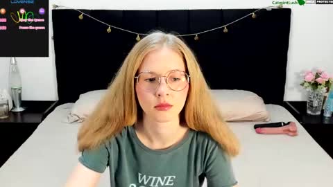 Snapshot of catmintlush chatting on 05-24-26, 11:32 CatmintLush online show from 05-24-26, 11:32