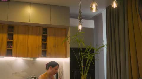 Snapshot of catolinanight chatting on 11-09-25, 06:12 catolinanight online show from 11-09-25, 06:12